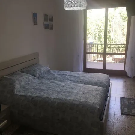 Holidays Guest house *