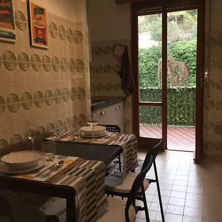 Holidays Guest house *